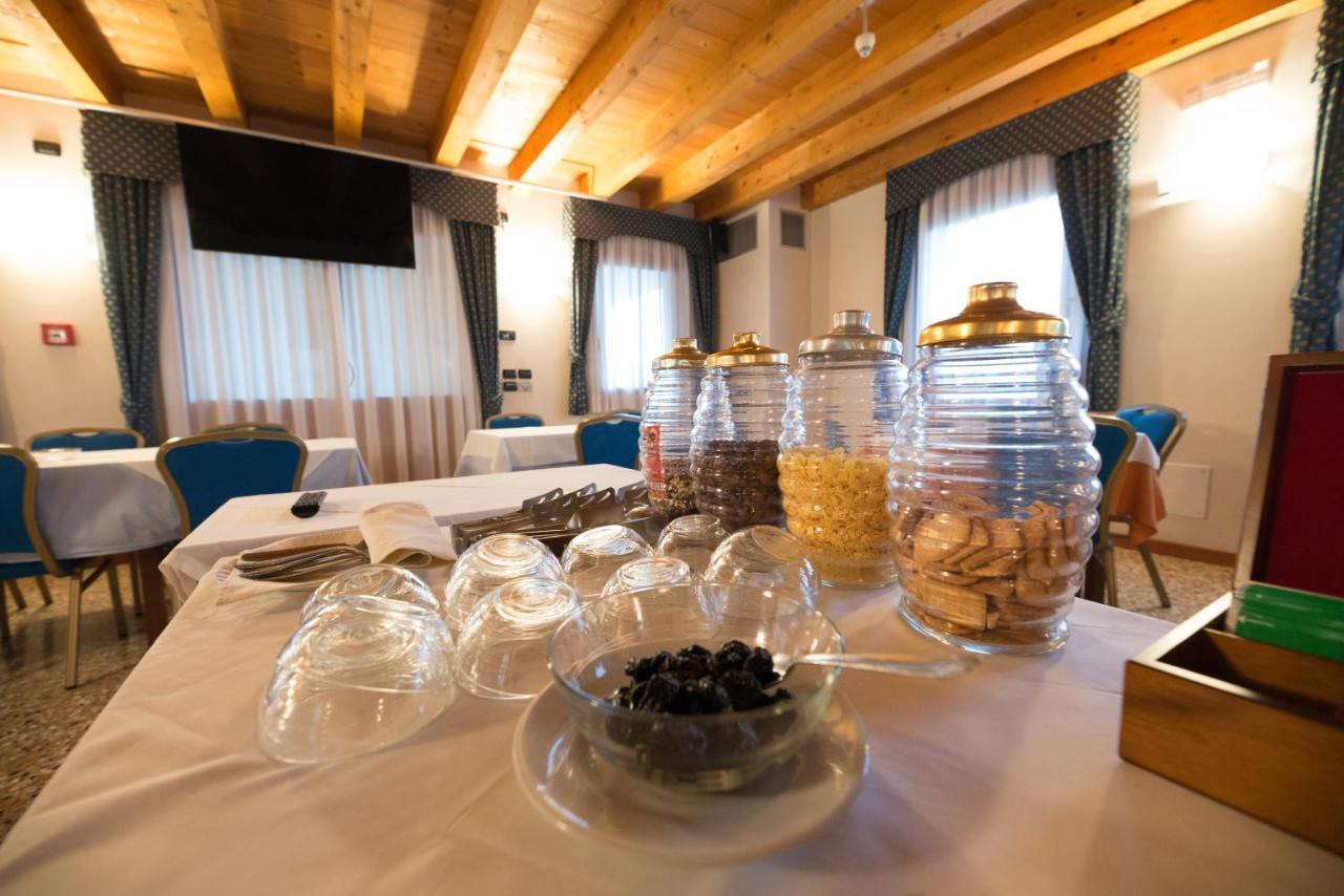 Hotel Dall'Ongaro Ghirano Экстерьер фото